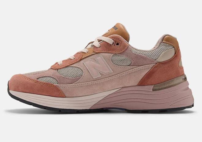 New Balance」联名曝光定档发售！AG旗舰厅ios版高溢价！「JFG x(图2)